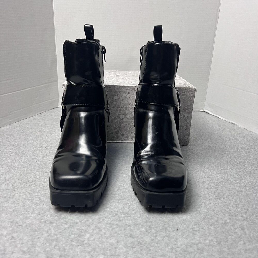 ShoeDazzle Enslee Boots Womens 7.5 Black Harness Lug Sole Block Heel Moto Style - Picture 5 of 13
